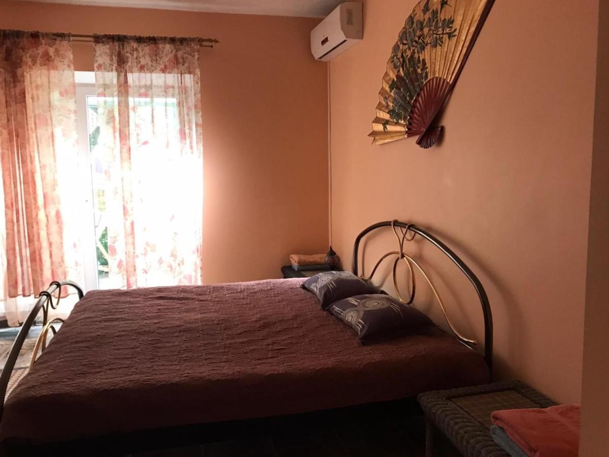 Guest House Eco Home ยูร์มาลา ภายนอก รูปภาพ
