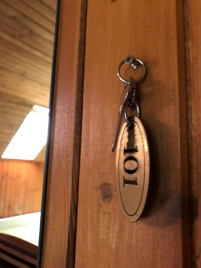 Guest House Eco Home ยูร์มาลา ภายนอก รูปภาพ