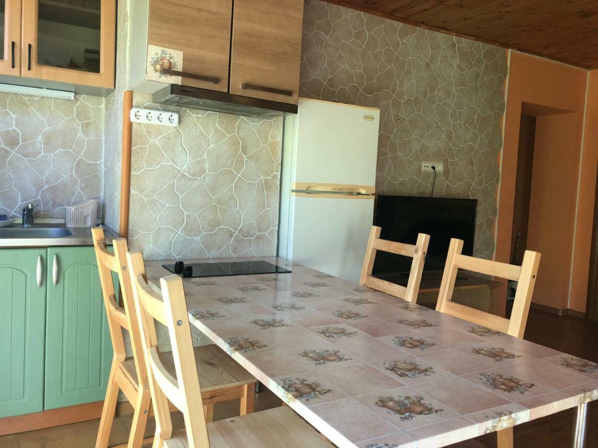 Guest House Eco Home ยูร์มาลา ภายนอก รูปภาพ